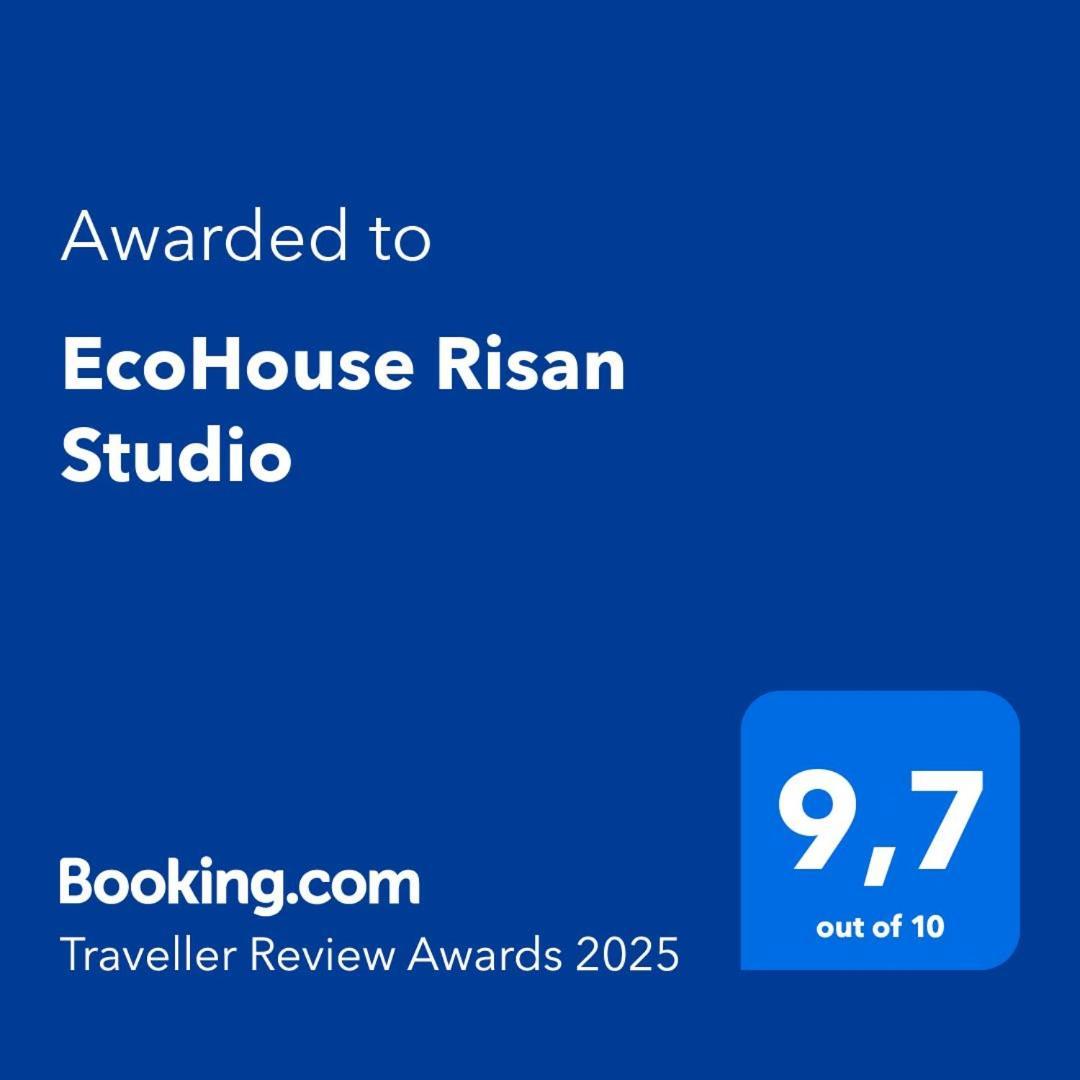 Ecohouse Risan Studio Εξωτερικό φωτογραφία